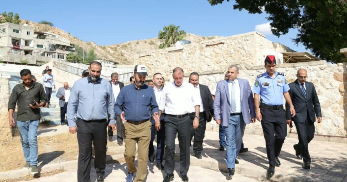 Al-Fraiya reviews Wadi Araba crossing upgrades