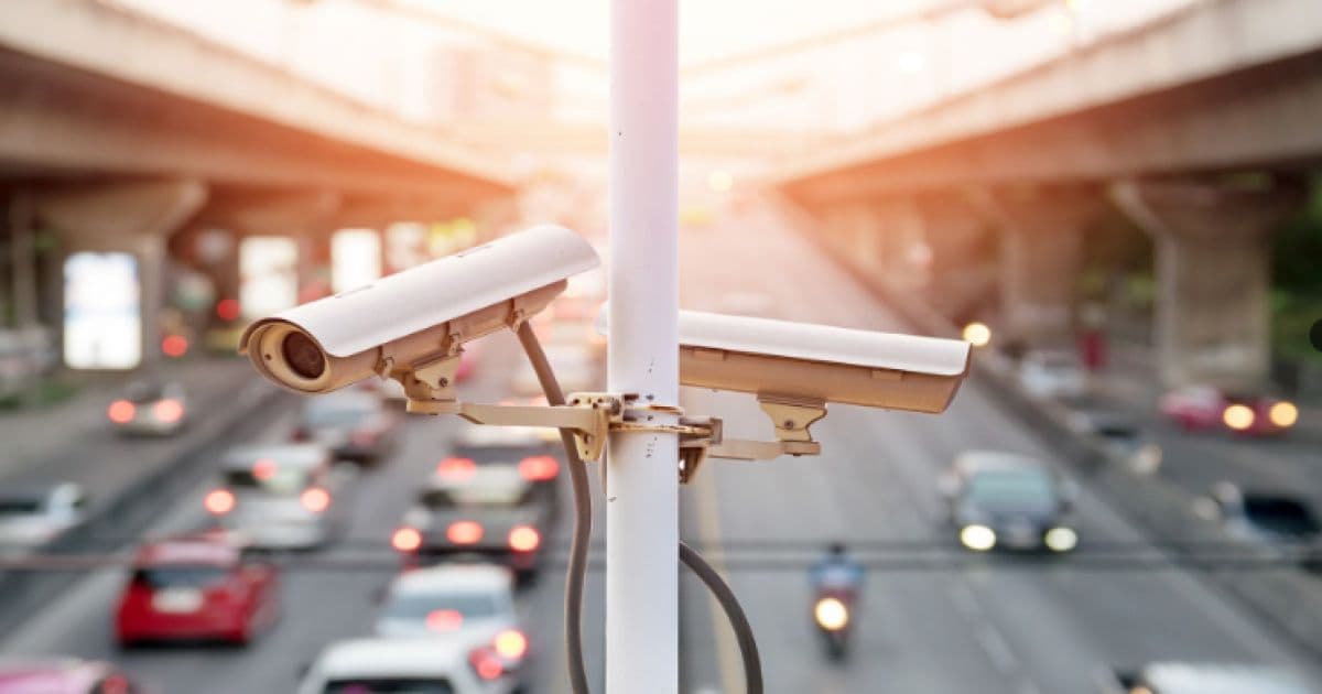 Two vehicles exceed 200 km/h in patrols