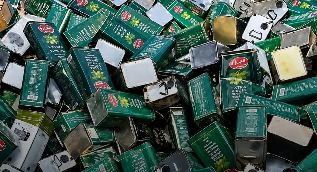 Public Security reports empty imported olive oil containers in Irbid