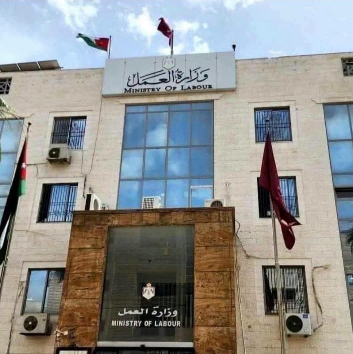 9 days left to regularize foreign workers with 800 dinar fine