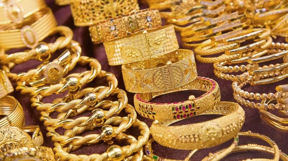 Gold prices drop to 86.80 dinars