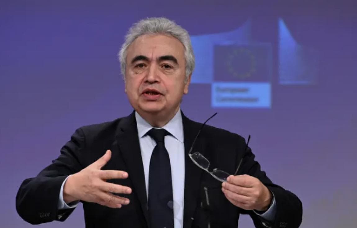 Energy official reports oil decline