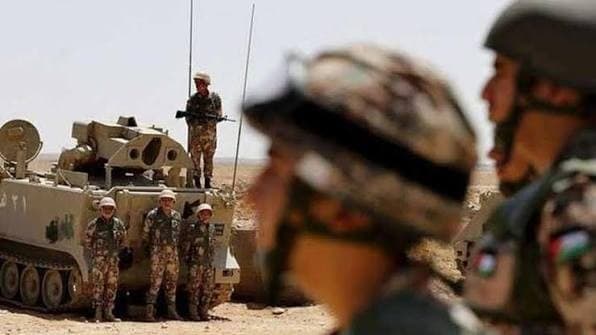 Army detains border infiltrator