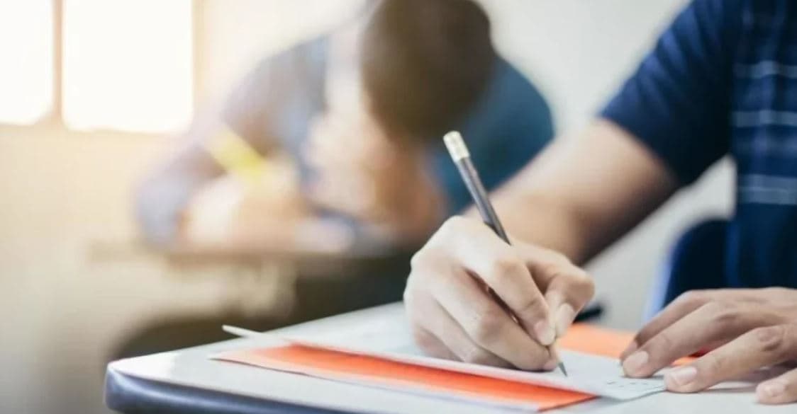 Education Ministry warns on unaccredited schools