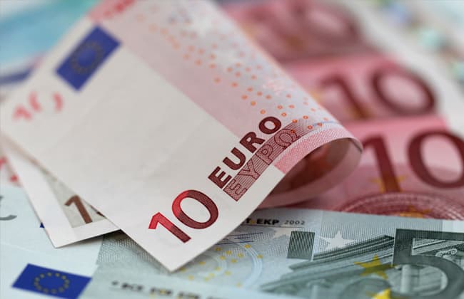 سعر اليورو في البنوك الأربعاء