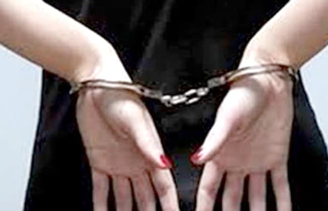 حبس متهمة تتعدى على قائد سيارة في مدينة نصر