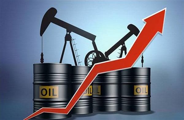 النفط يرتفع أكثر من 3% مع تصاعد التوترات