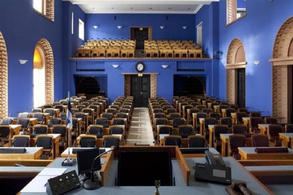 إستونيا تبدأ انتخاب رئيس جديد