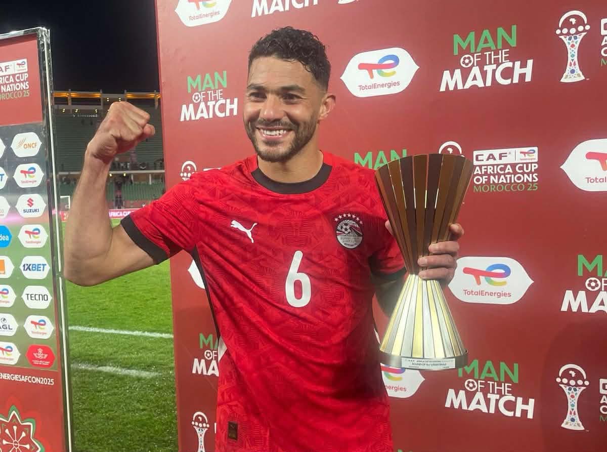 مباحثات حاسمة بين الأهلي ووكيل ياسر إبراهيم