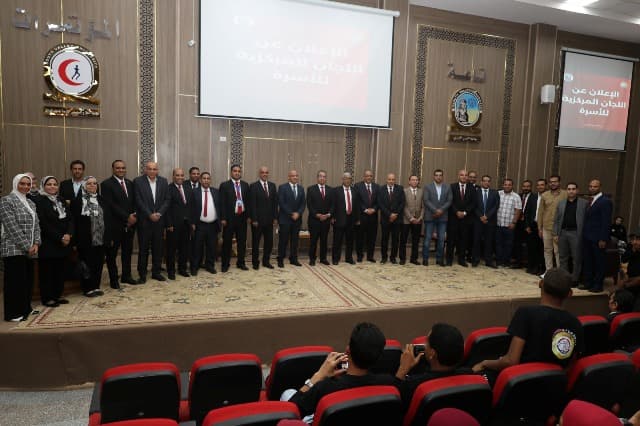 تدشين أسرة طلاب من أجل مصر بقنا