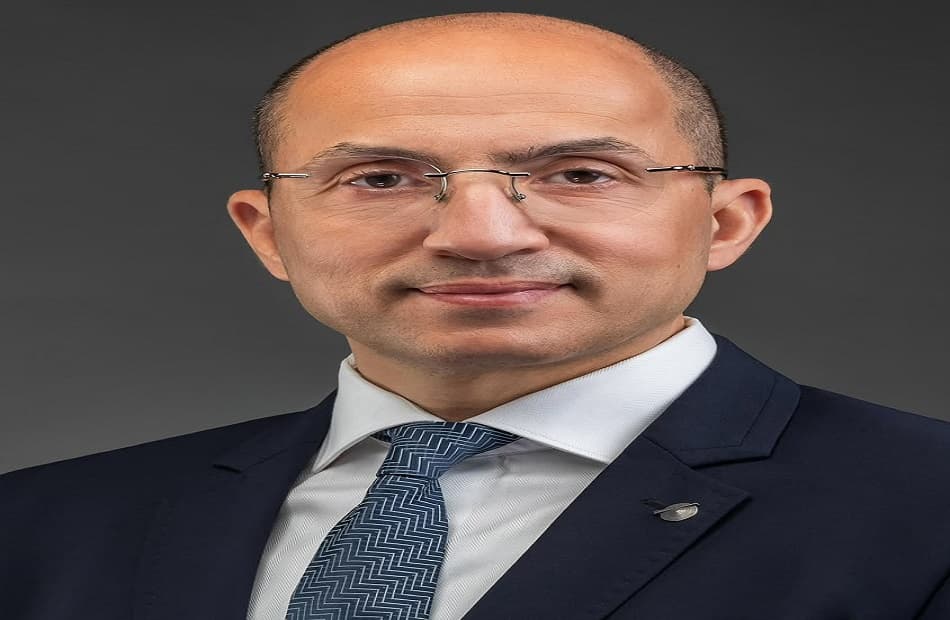 حاتم جلال سعيد يترأس الجمعية الدولية لجراحة العظام