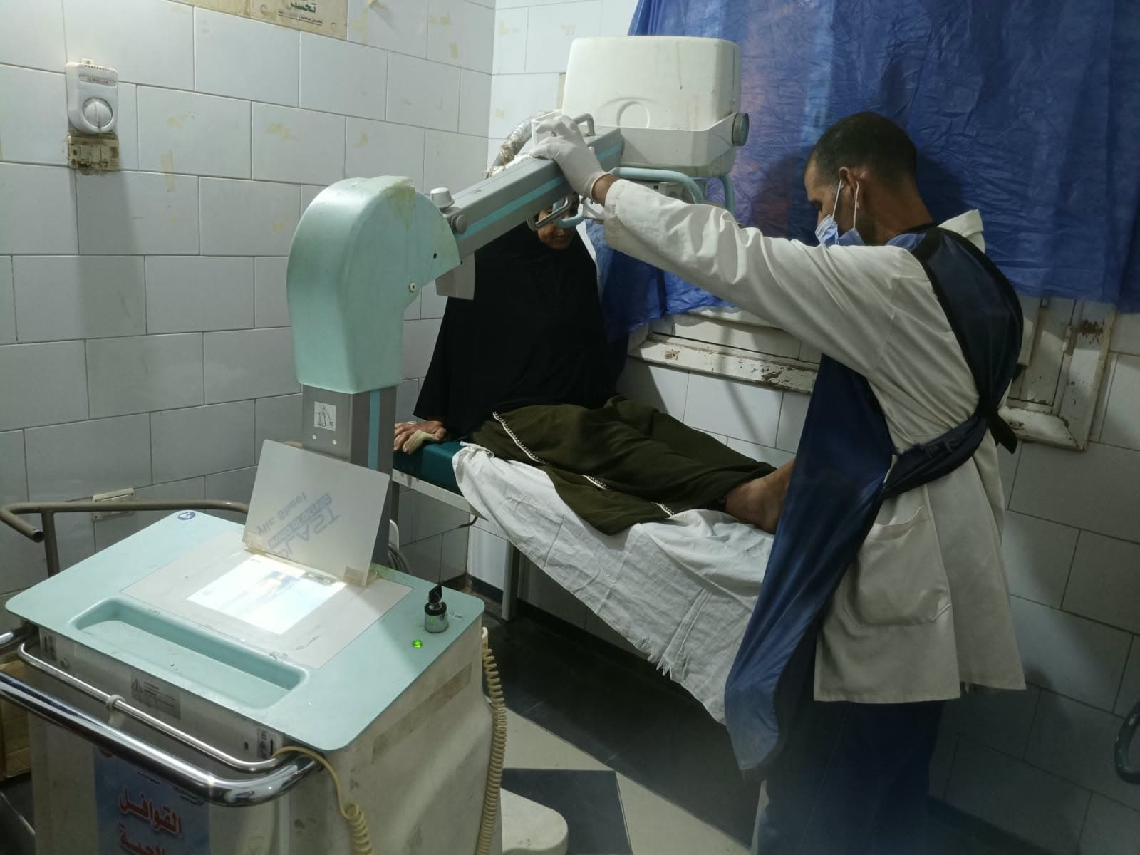 حياة كريمة تقدم خدمات صحية لأسرة صفط