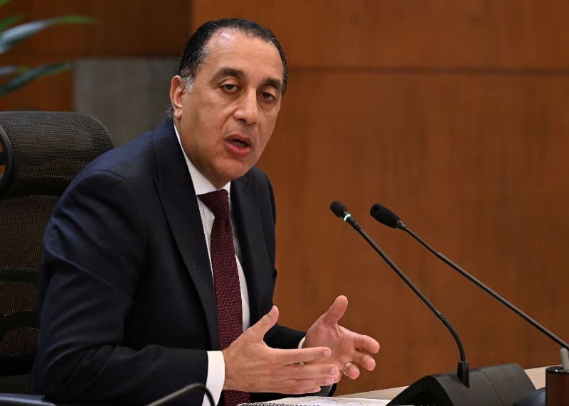 رئيس الوزراء يطلع على مشروعات بكفر الشيخ