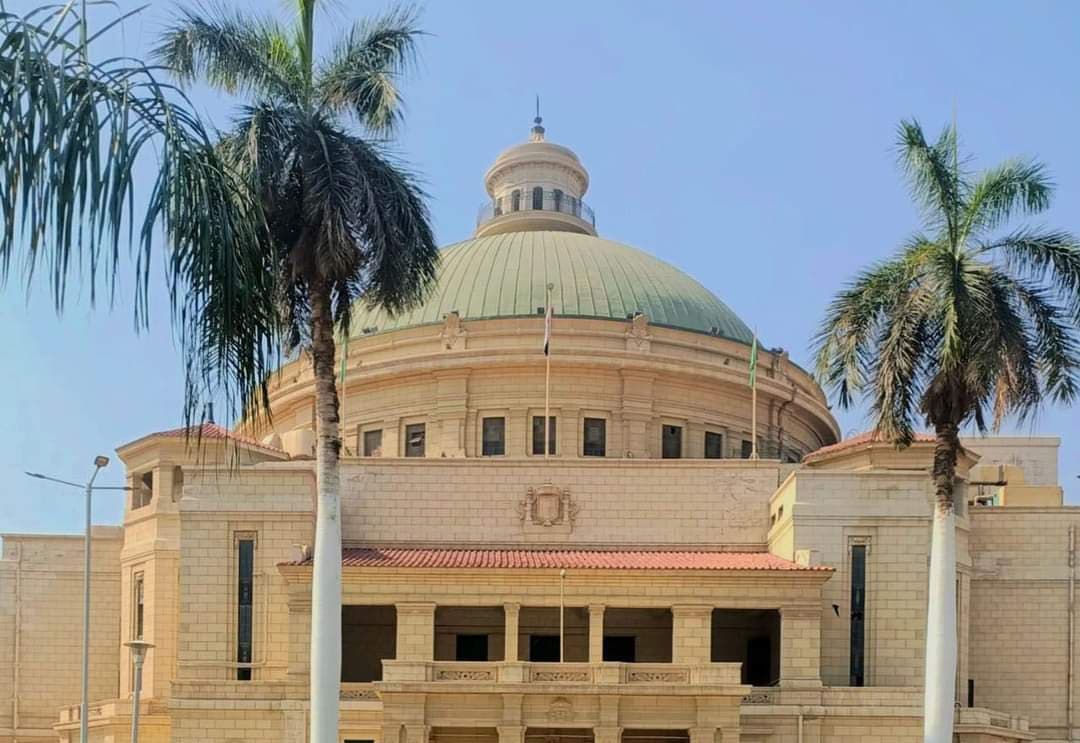 جامعة القاهرة ت推出ذكاء اصطناعي لطلاب الدراسات العليا