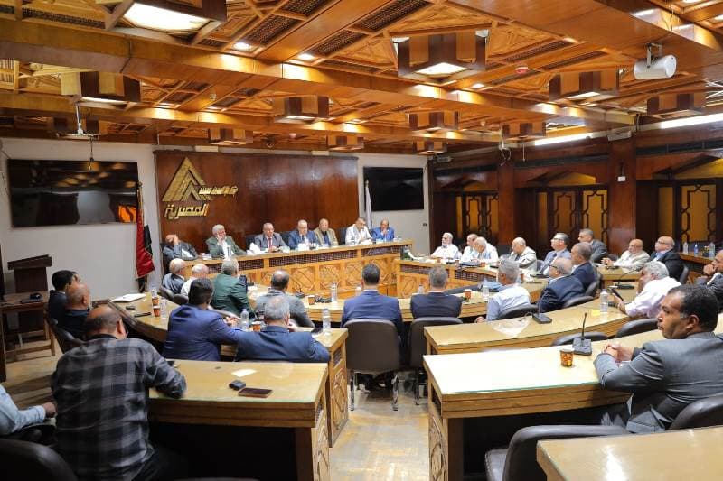 اللجنة العليا للهندسة تعقد أول اجتماع