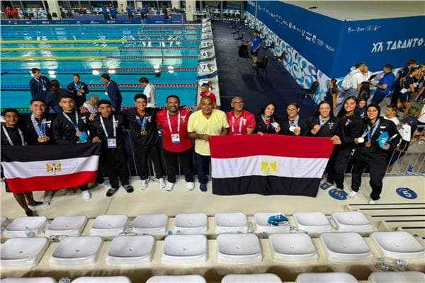 منتخب السباحة بالزعانف يختتم بميداليات المتوسط