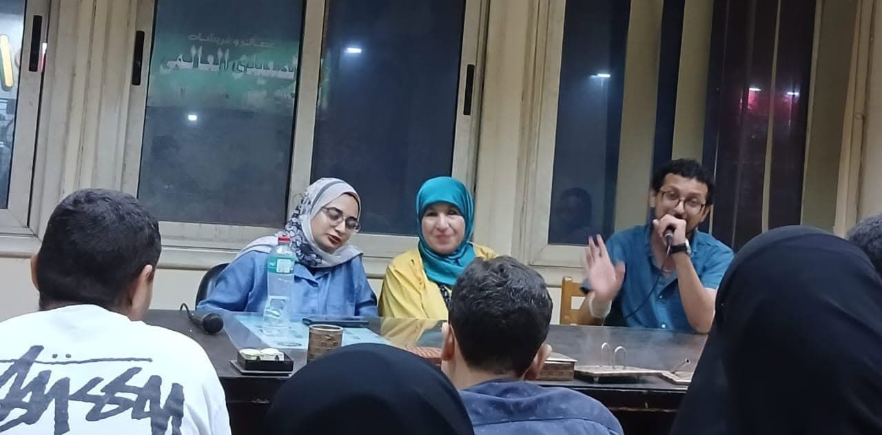 مناقشات ثقافية حول أدب نجيب محفوظ