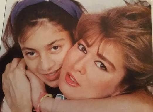 حسين فهمي يعزي نجلاء فتحي برحيل ابنتها