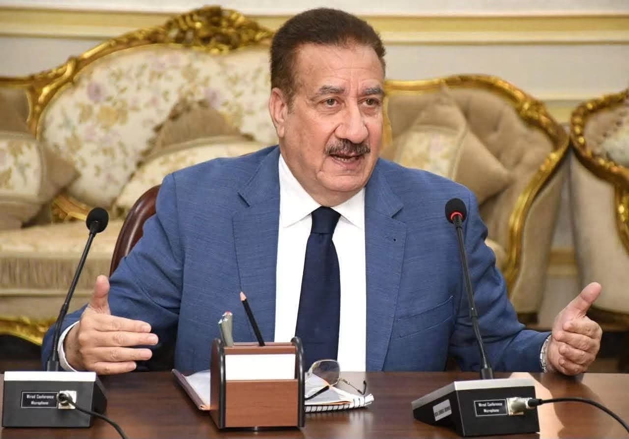 محافظ بورسعيد يبحث مع كهرباء القناة تعزيز التعاون
