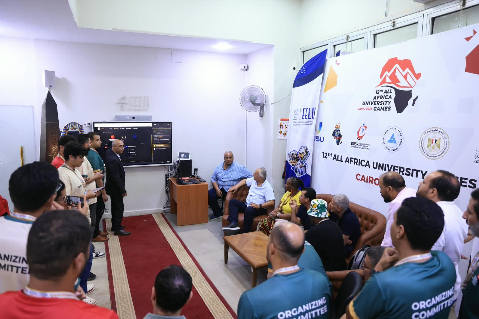 الجامعة المصرية توفر غرفة عمليات لدورة القاهرة 2026
