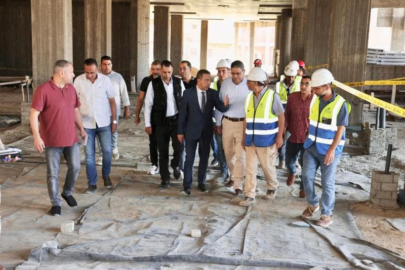 محافظ المنوفية يزور مستشفى الشهداء