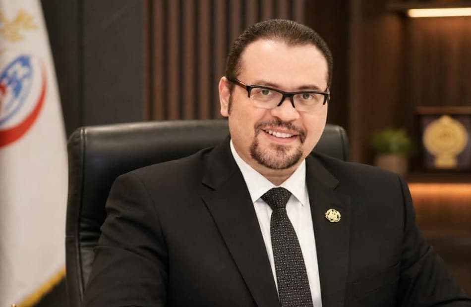 فريق الزقازيق ينقذ فتاة من تسمم الفاسيخ