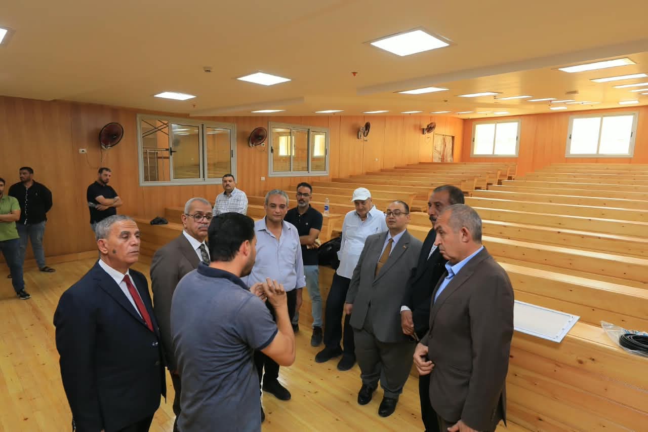 رئيس جامعة كفر الشيخ يشيد بجامعة الأهلية