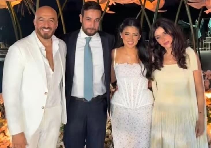 غادة عادل تحتفل بخطوبة ابنتها