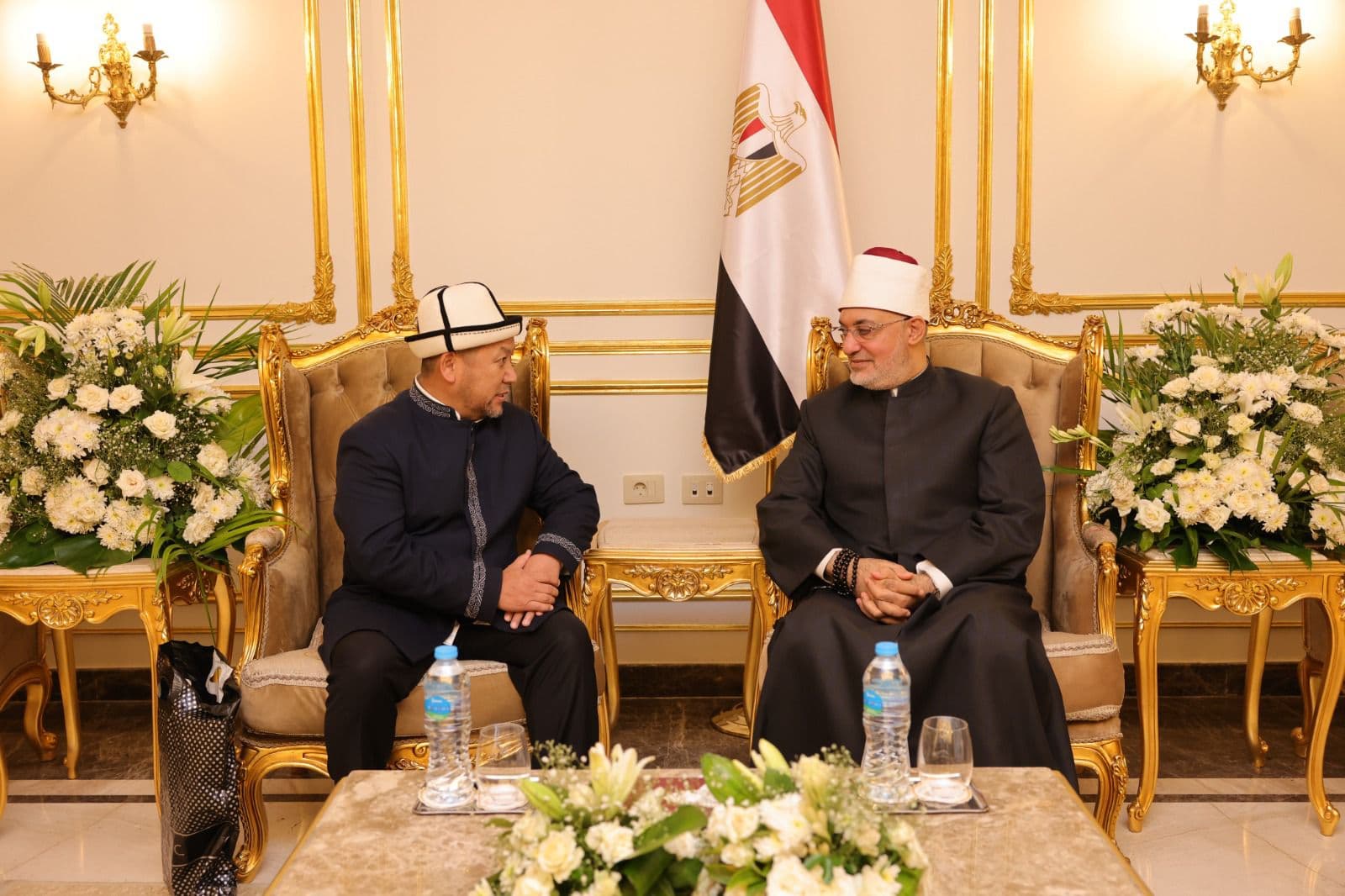 مفتي الجمهورية يناقش مواجهة التطرف في قيرغيزستان