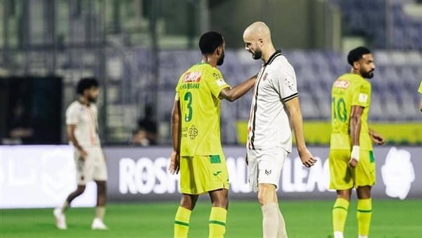 الخليج والرياض يتعادلان سلبيا