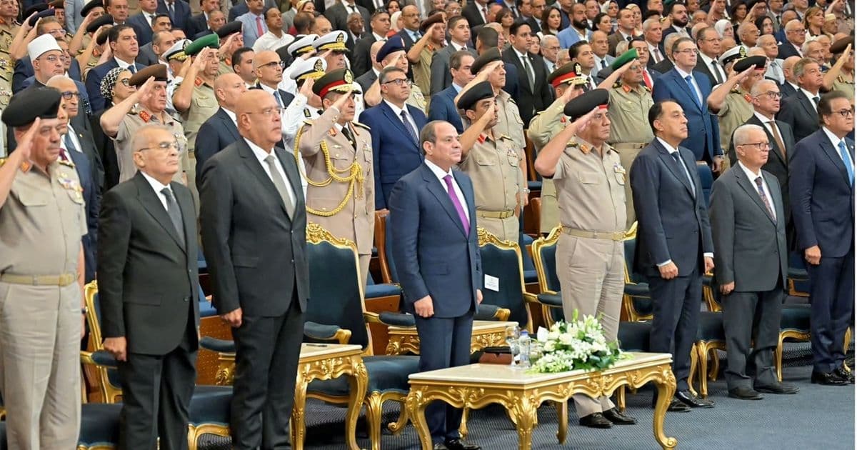 Who prompted Sisi to set a power transfer date