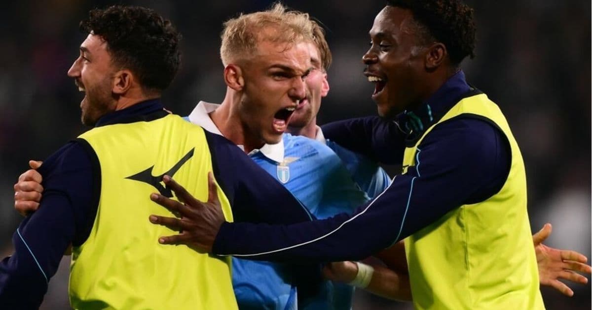 Lazio beats Juventus 3-0 in top race