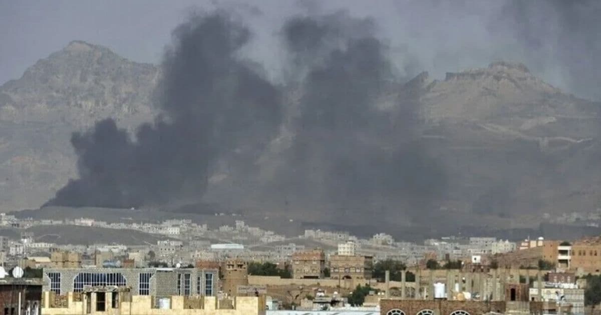 Yemen airstrikes hit oil site in four provinces