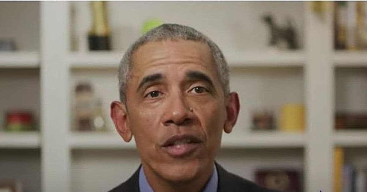Obama campaigns with Mr. Obama in Detroit