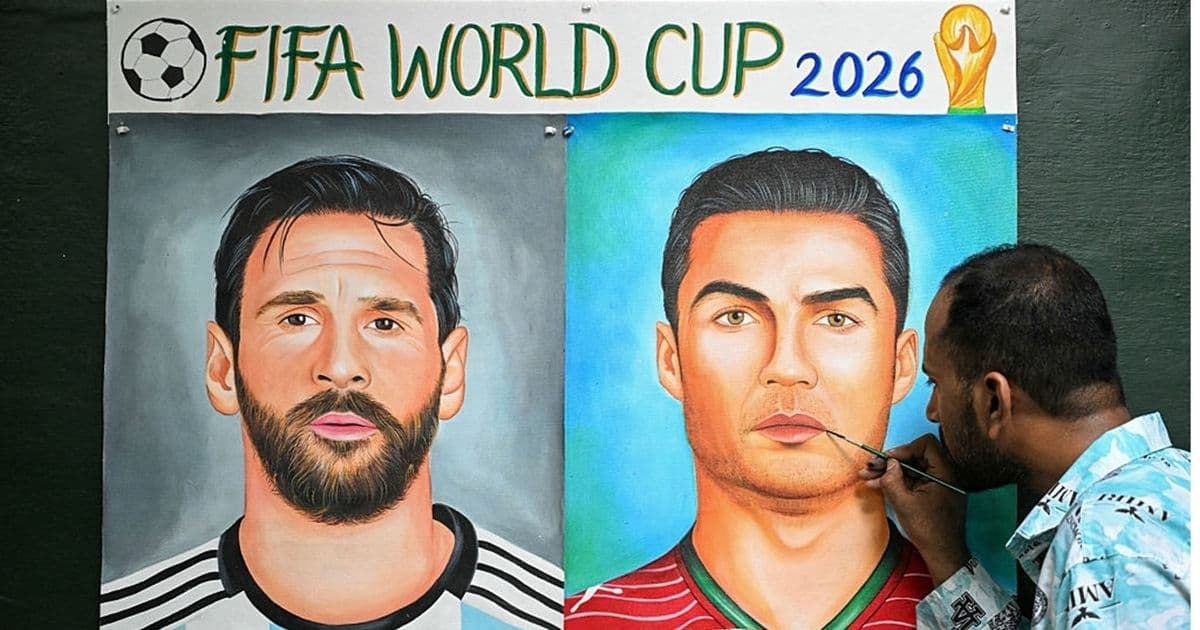 Goals scored by Messi and Ronaldo post-2026