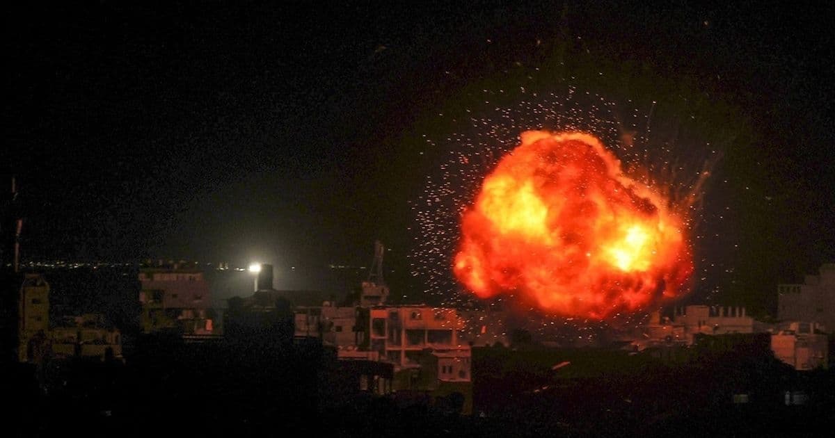 Gaza residential bombing kills 5, including child