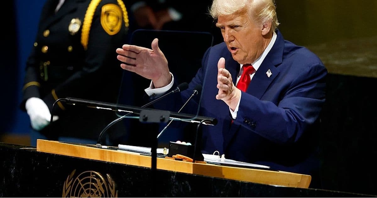 Trump criticizes Supreme Court on fees and citizenship