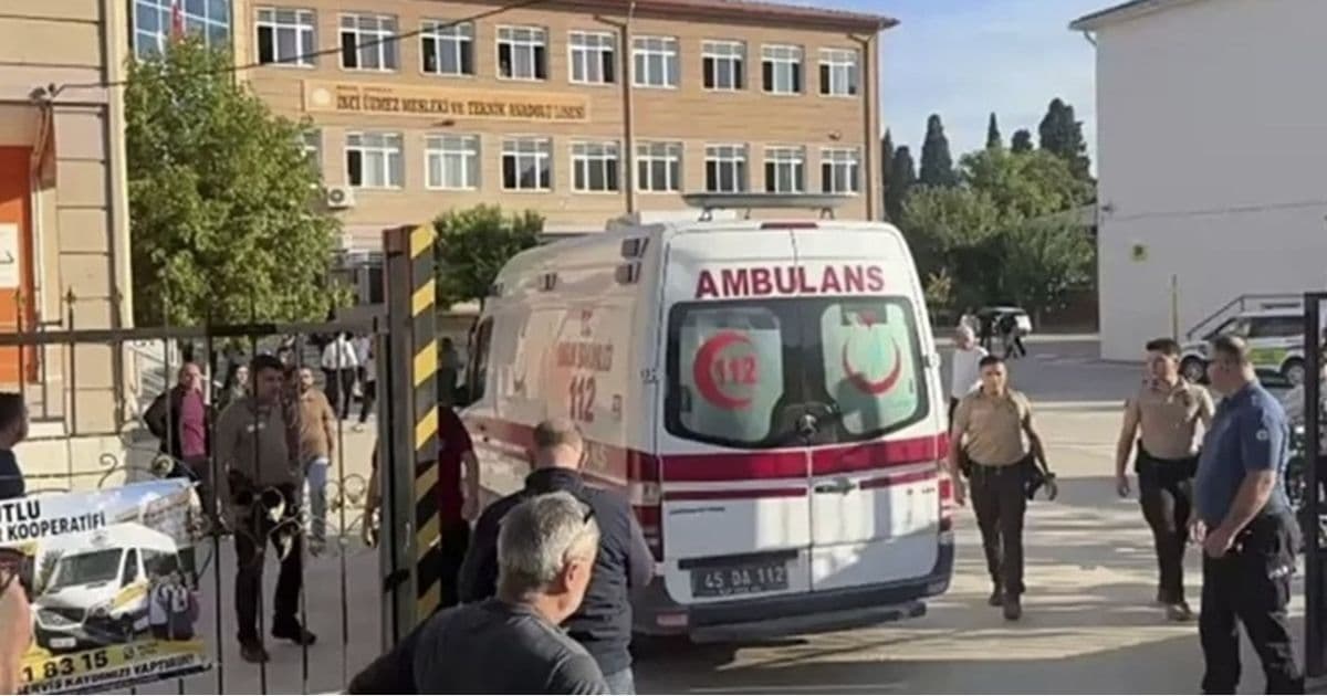 School shooting in western Turkey kills student