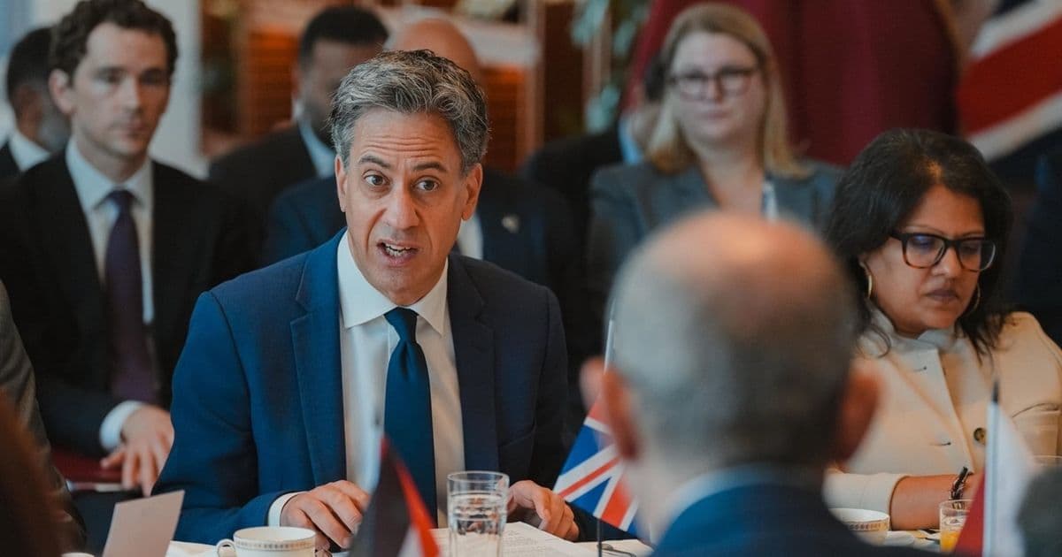 British Foreign Minister Addresses Palestine Supporters