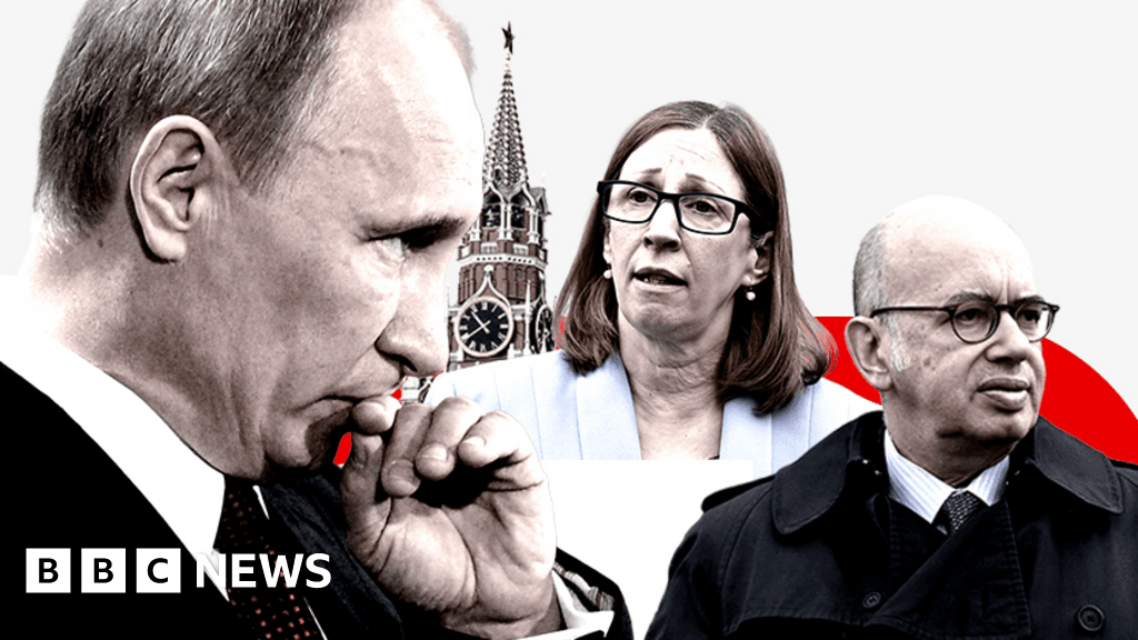 Western diplomats describe wartime Moscow life