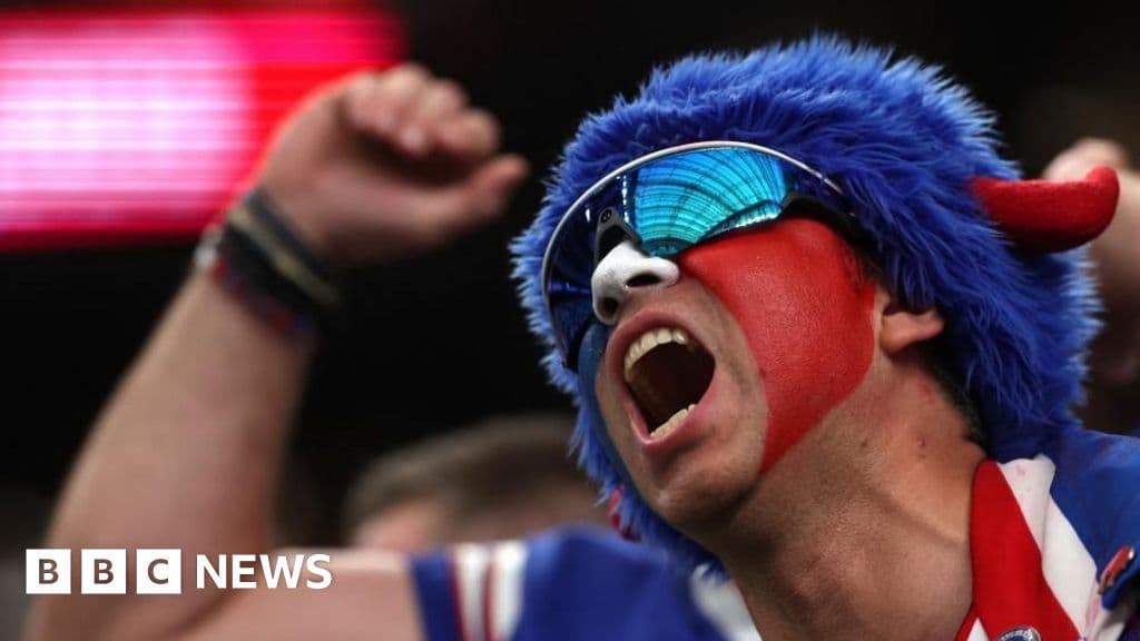 Buffalo Bills conduct Canadian anthem