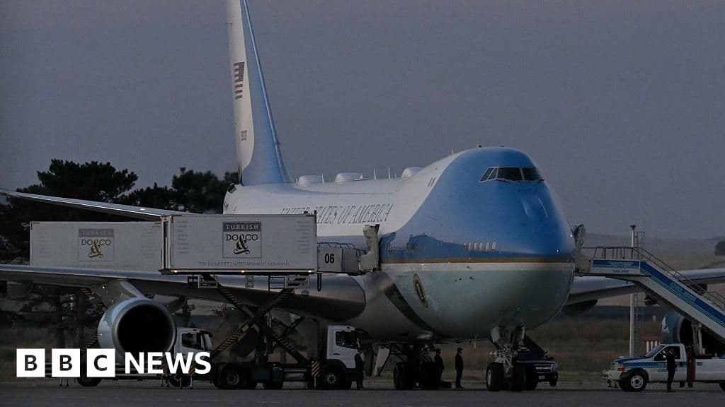 Trump concealed in catering truck during plane swap over Iran