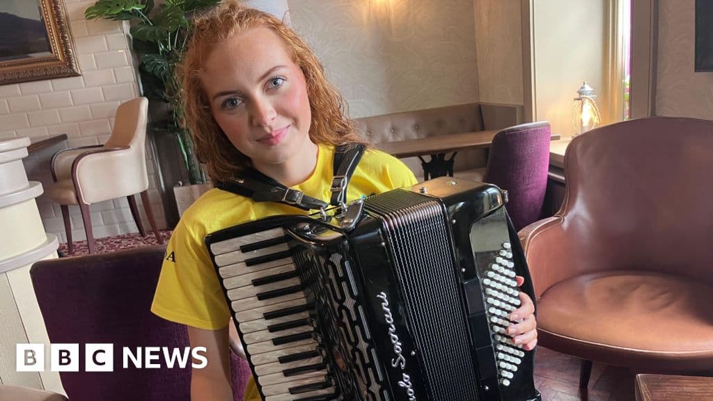 منافسة الموسيقيين على مفتاح فلحاد بلفاست