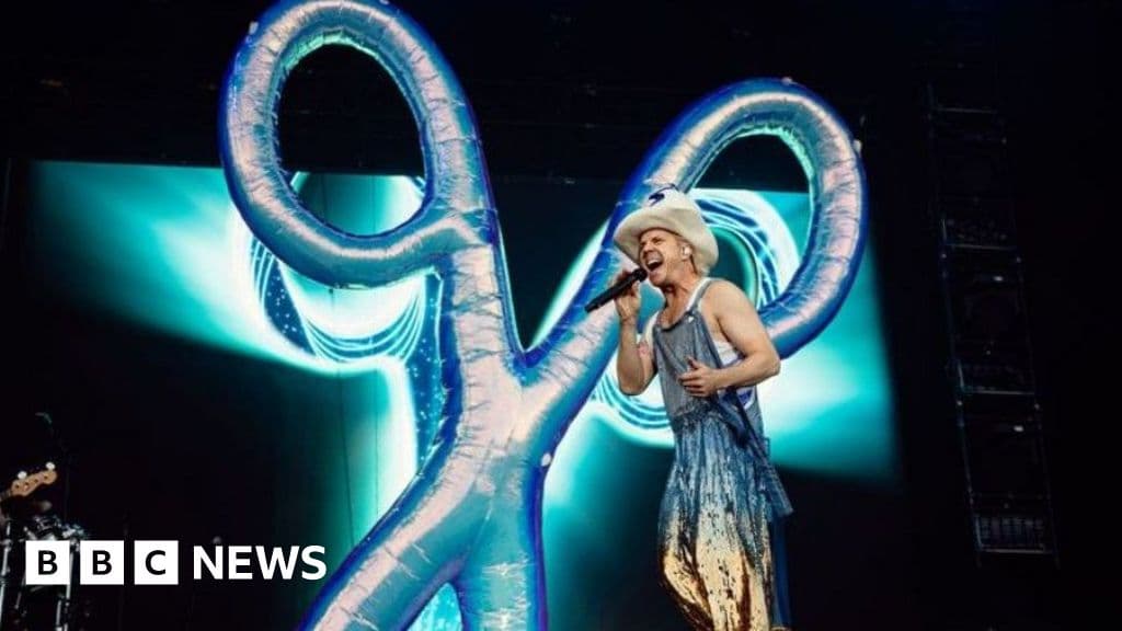 Music fans gather at Victorious Festival