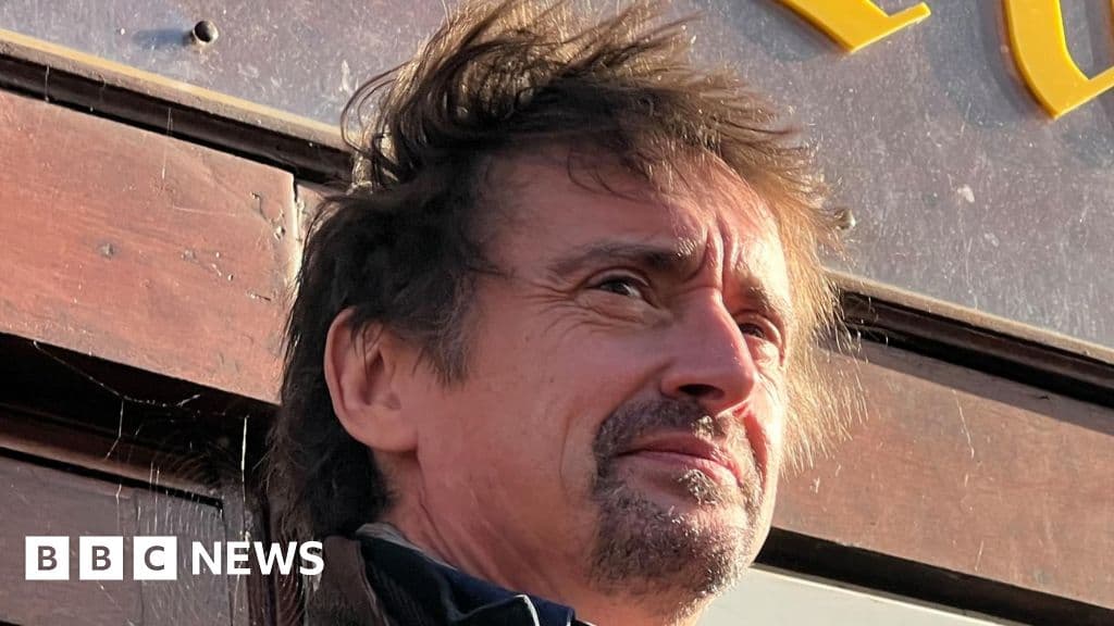 Richard Hammond honors emergency crews on crash anniversary