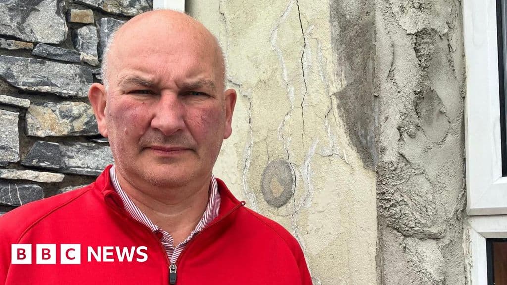 Councillor describes distress over elderly parents' eviction
