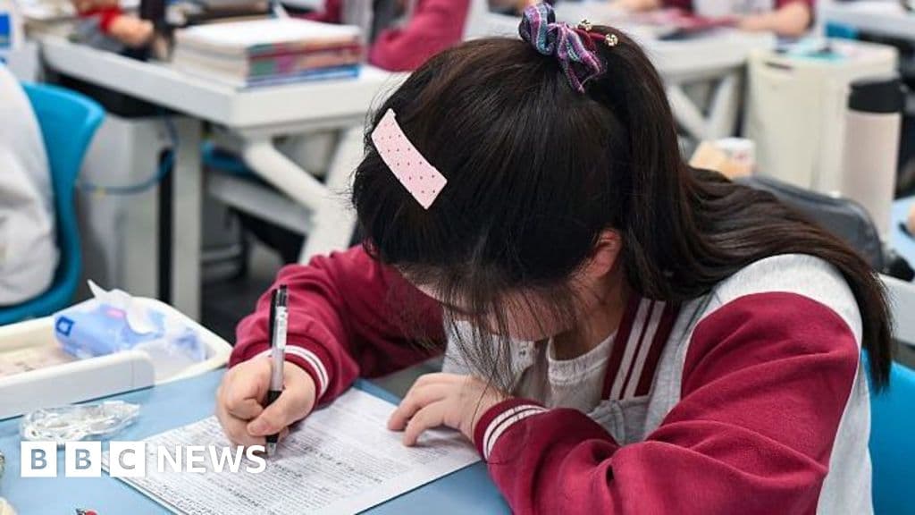 Chinese teens turn to drugs to escape reality