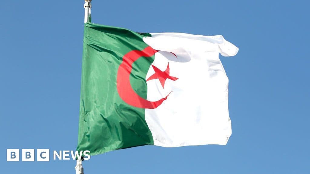 الجزائر تتخذ قرارا بقطع علاقاتها مع الإمارات