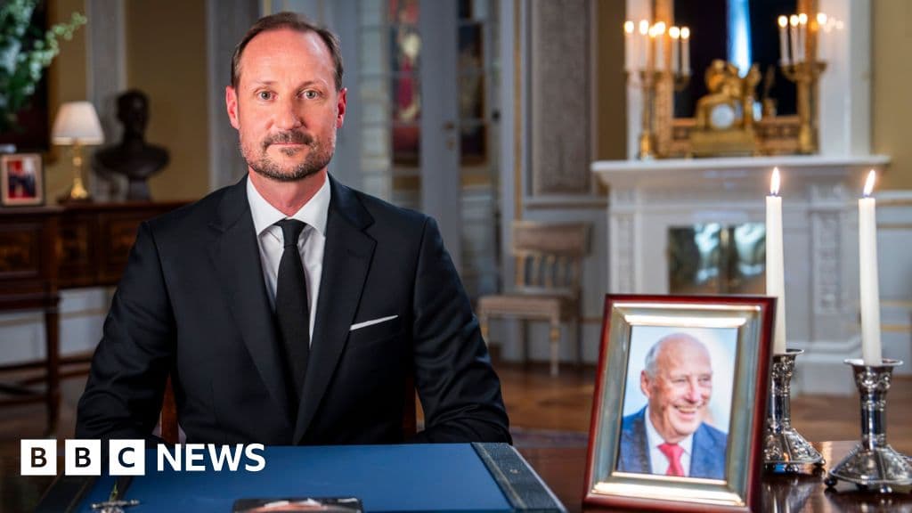 Haakon reflects on father in king speech