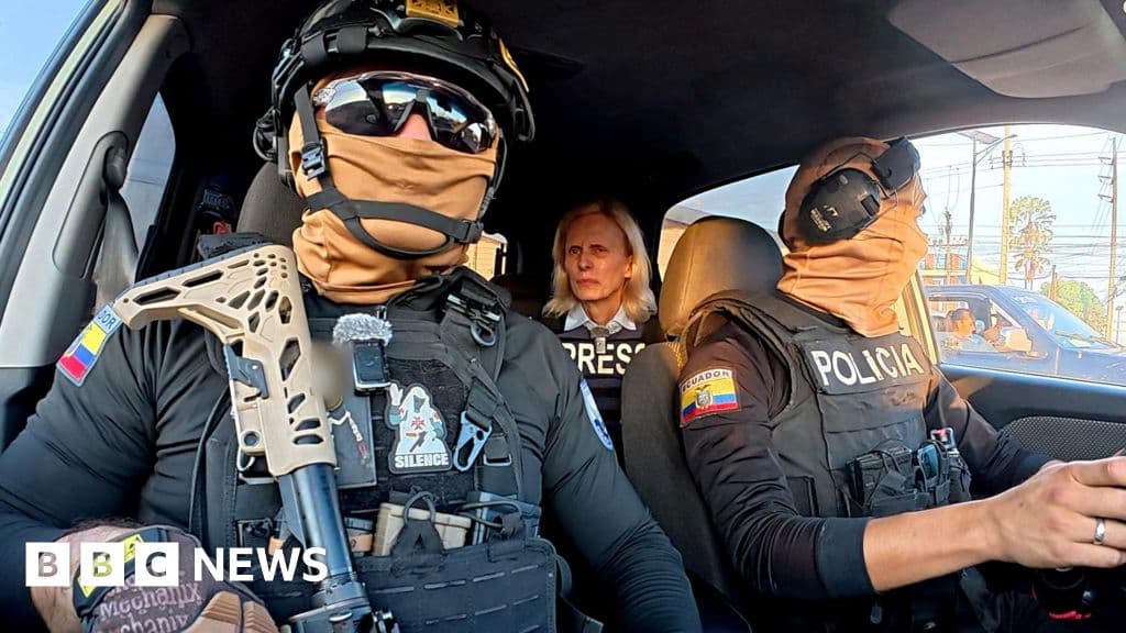 Ecuador Drug Police Face Distrust